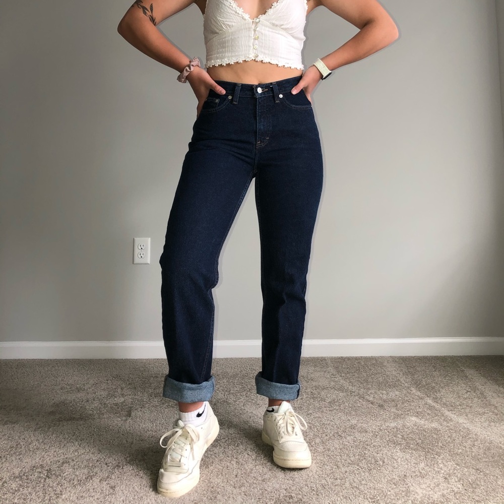 Vintage Tommy Hilfiger dark wash, boyfriend jeans - Picture 3 of 4